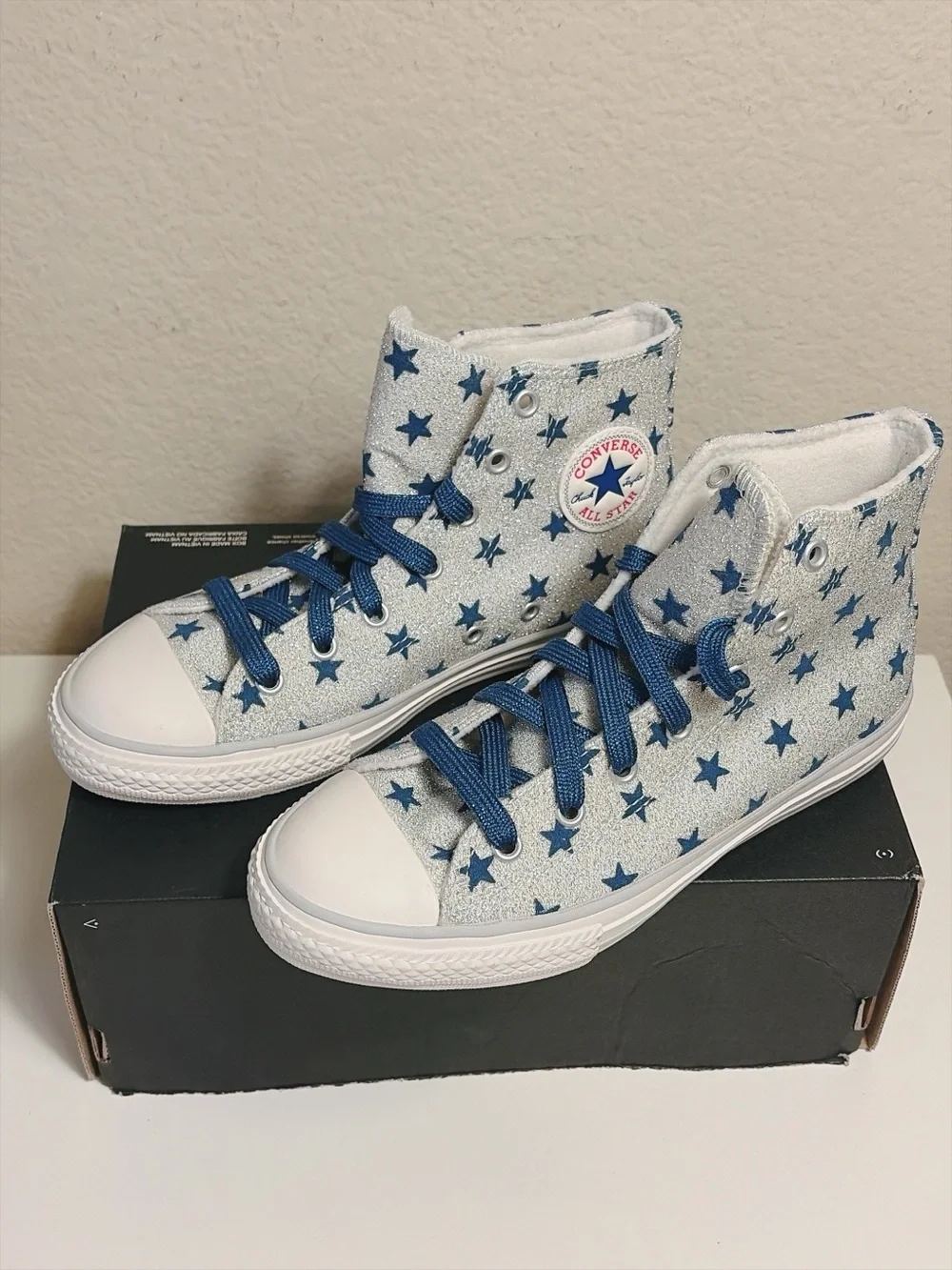 Converse Chuck Taylor All Star High Top Silver Blue Stars Glitter Junior Size 3